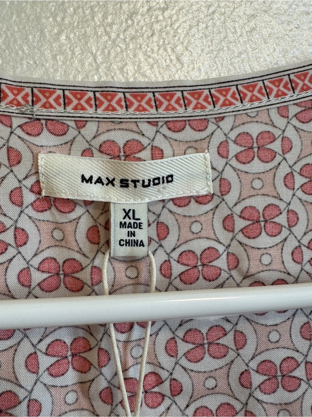 Max Studio Pink and White Printed Tie-Front V-Neck Blouse - Picture 4 of 4